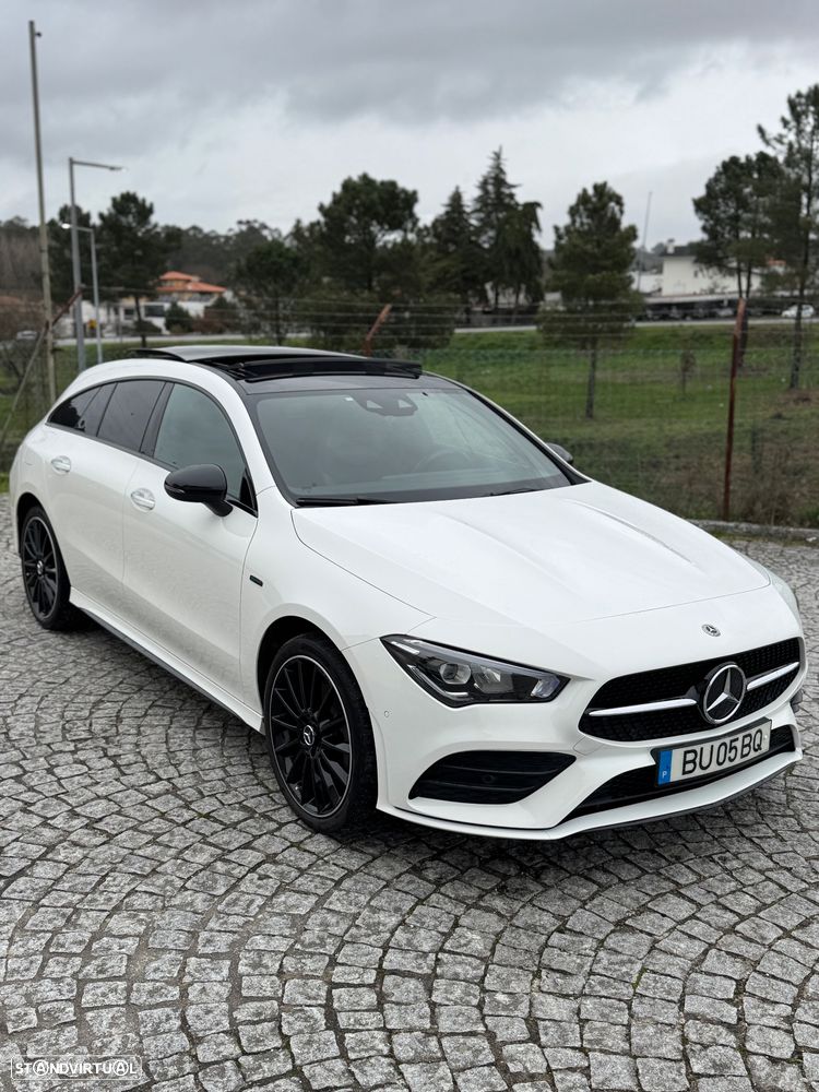 Mercedes-Benz CLA 250 e 8G-DCT AMG Line - 1