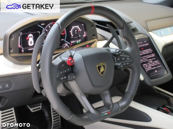 Lamborghini Revuelto - 19