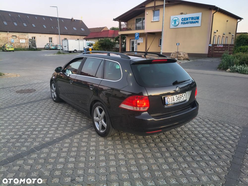 Volkswagen Golf 2.0 TDI DPF Comfortline - 6