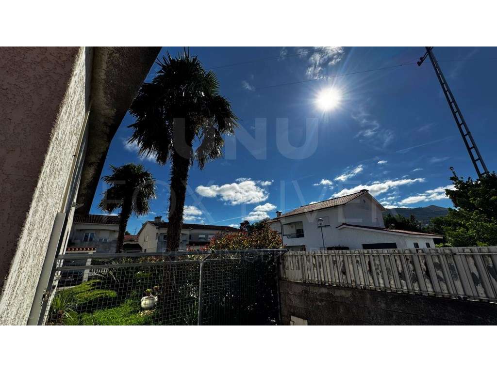 Moradia T3 Geminada | Valença - Grande imagem: 3/21
