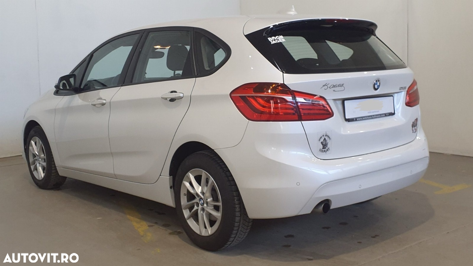 BMW Seria 2 218i - 8