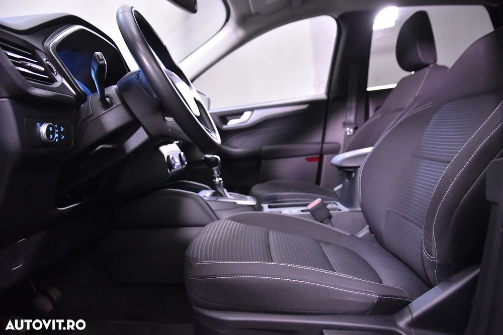 Ford Kuga - 23