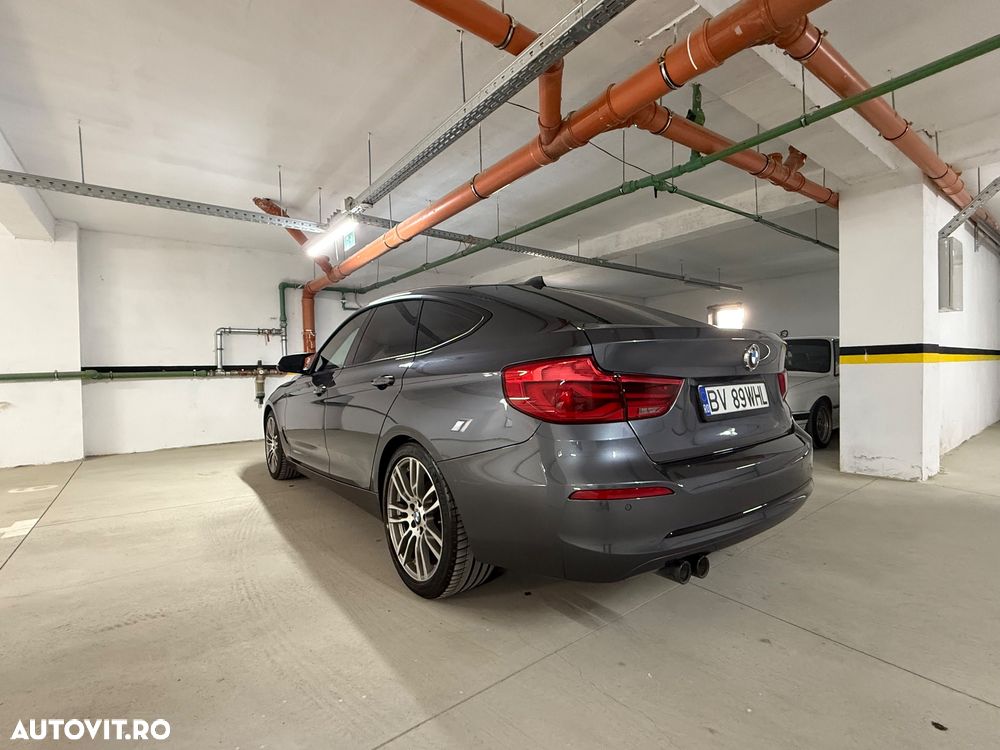 BMW Seria 3 325d Aut. Sport Line - 12