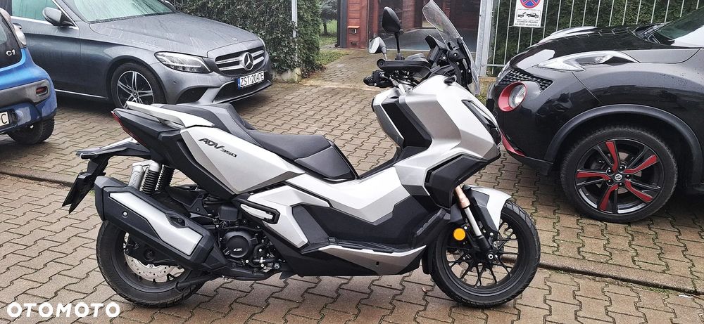 Honda ADV350 - 11