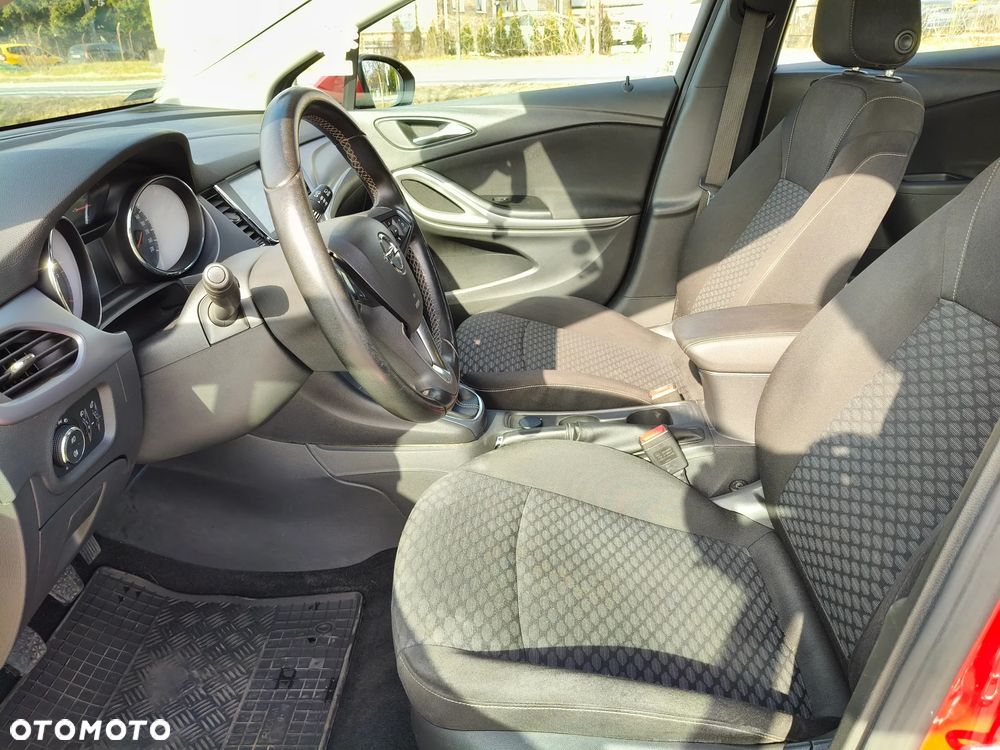 Opel Astra 1.6 CDTI Enjoy - 8