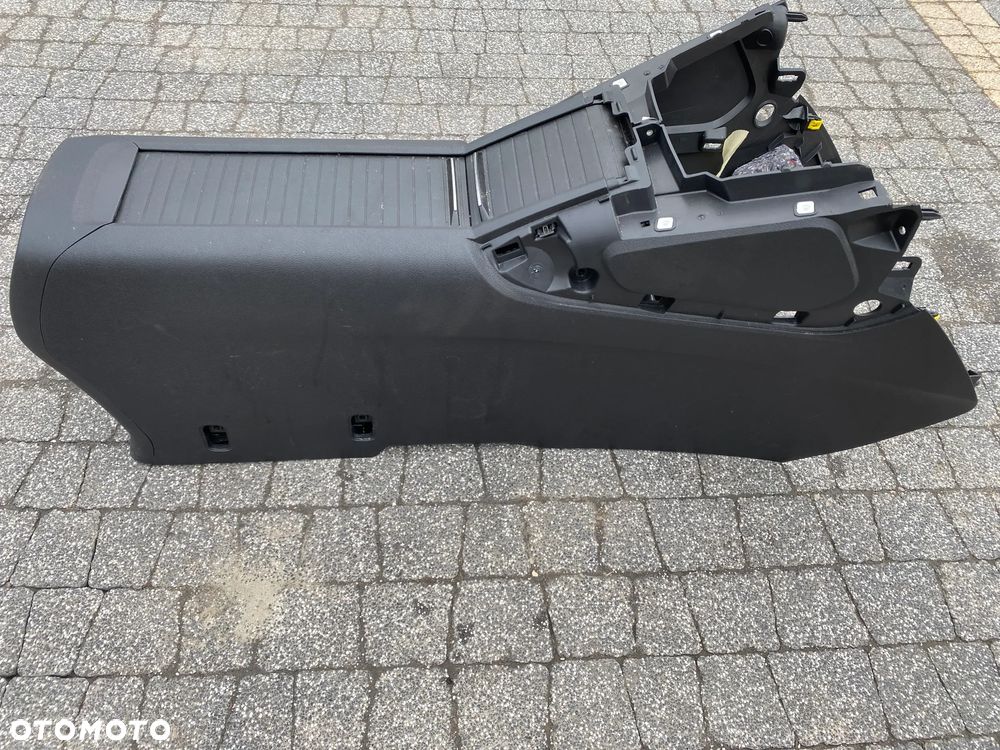 TUNEL ŚRODKOWY PEUGEOT RIFTER - 3