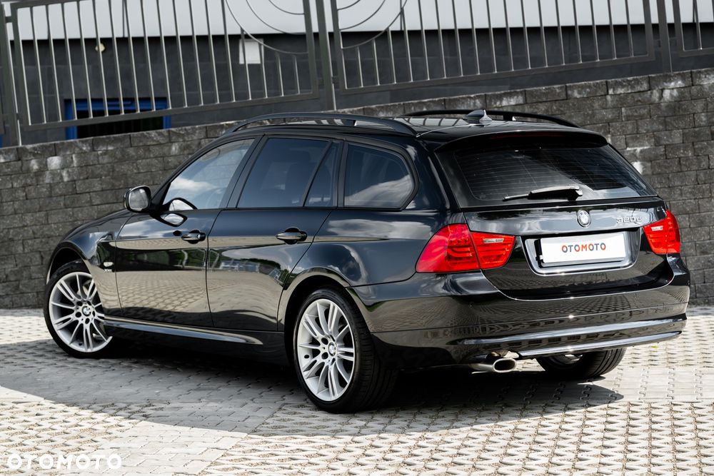 BMW Seria 3 320d xDrive DPF - 11