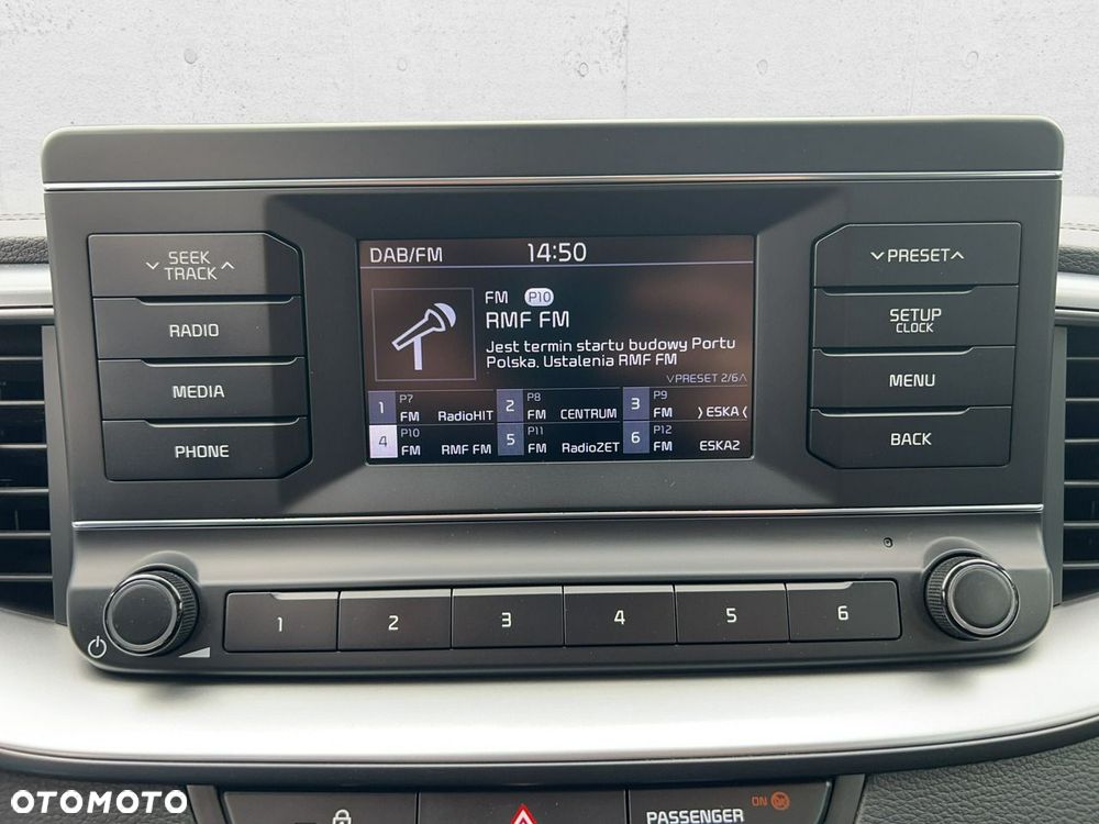 Kia Ceed - 21