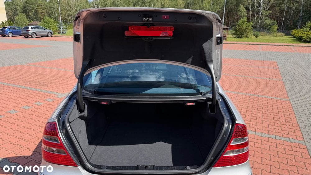Mercedes-Benz Klasa E 320 Avantgarde - 6