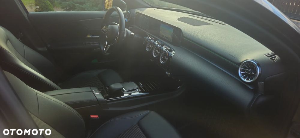 Mercedes-Benz Klasa A 250 e PHEV AMG Line 8G-DCT - 13