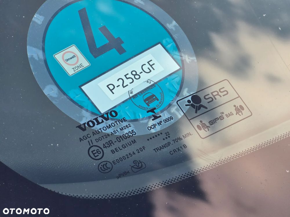 Volvo XC 40 - 33