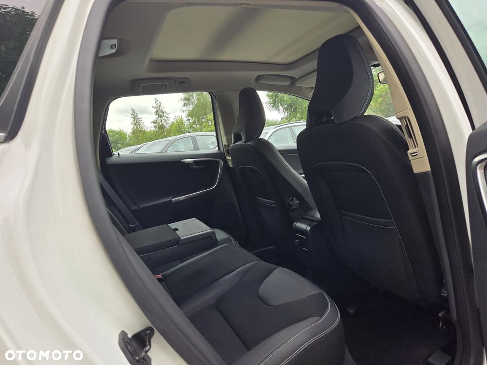 Volvo XC 60 D3 Momentum - 20