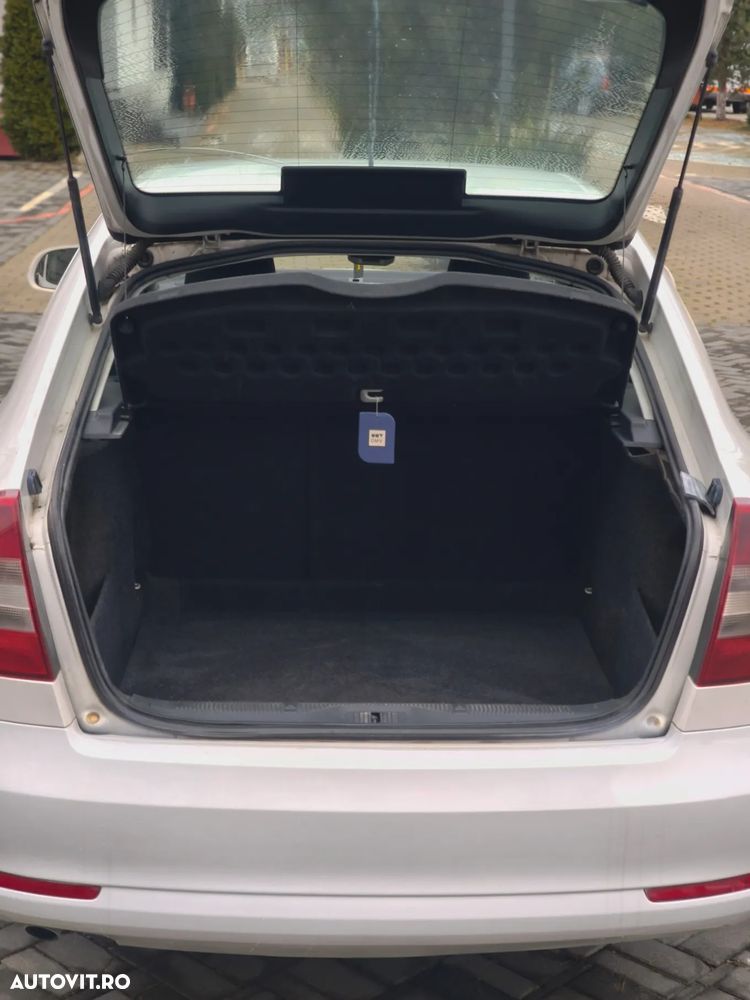 Skoda Octavia 1.6 TDI Greenline - 10