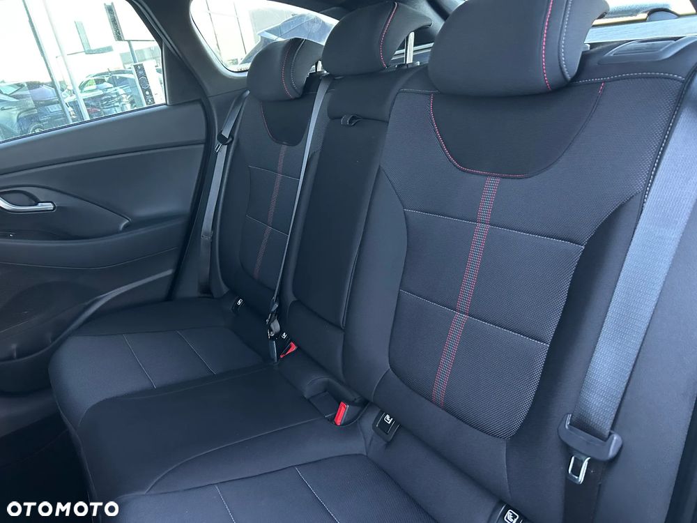 Hyundai i30 1.5 T-GDI 48V Smart DCT - 17