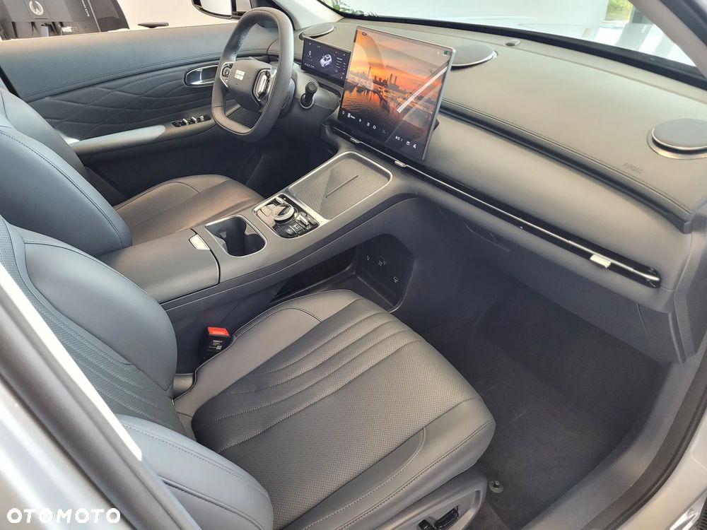 Geely Starray EM-i 1.5 PHEV Pro - 23
