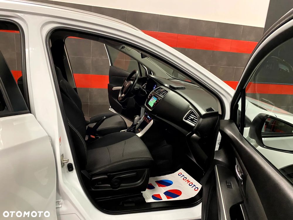 Suzuki SX4 S-Cross 1.6 VVT CVT 4x2 Comfort - 17