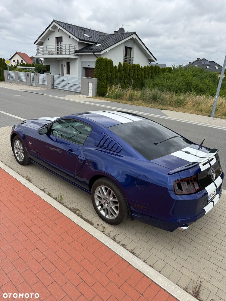 Ford Mustang 3.7 V6 Premium - 11