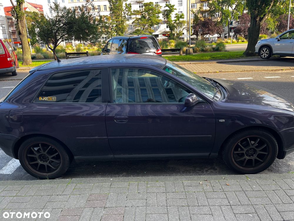 Audi A3 3-drzwiowe 1.6 Ambition - 5