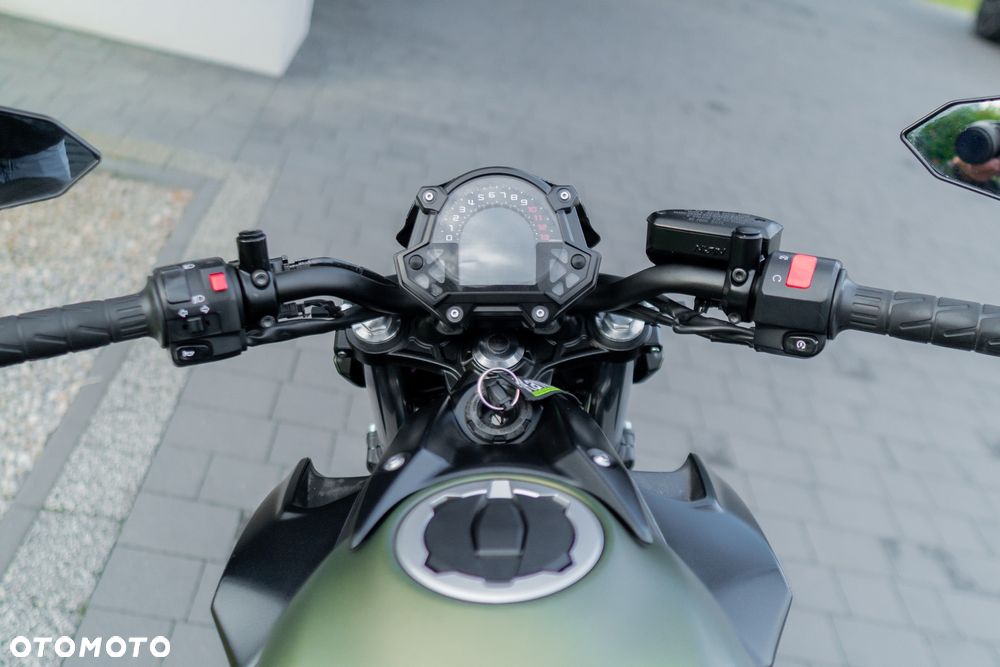 Kawasaki Z 650 - 23