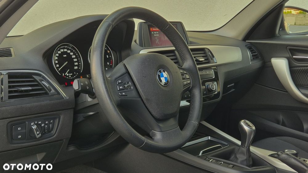 BMW Seria 1 116d Sport Line Shadow - 25