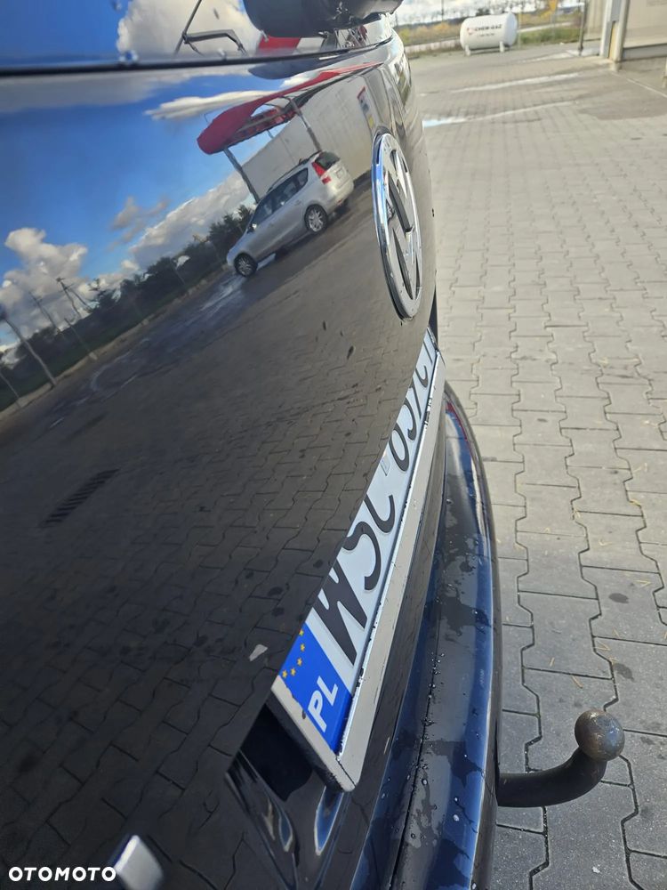 Volkswagen Touran 2.0 TDI DPF Highline DSG - 13