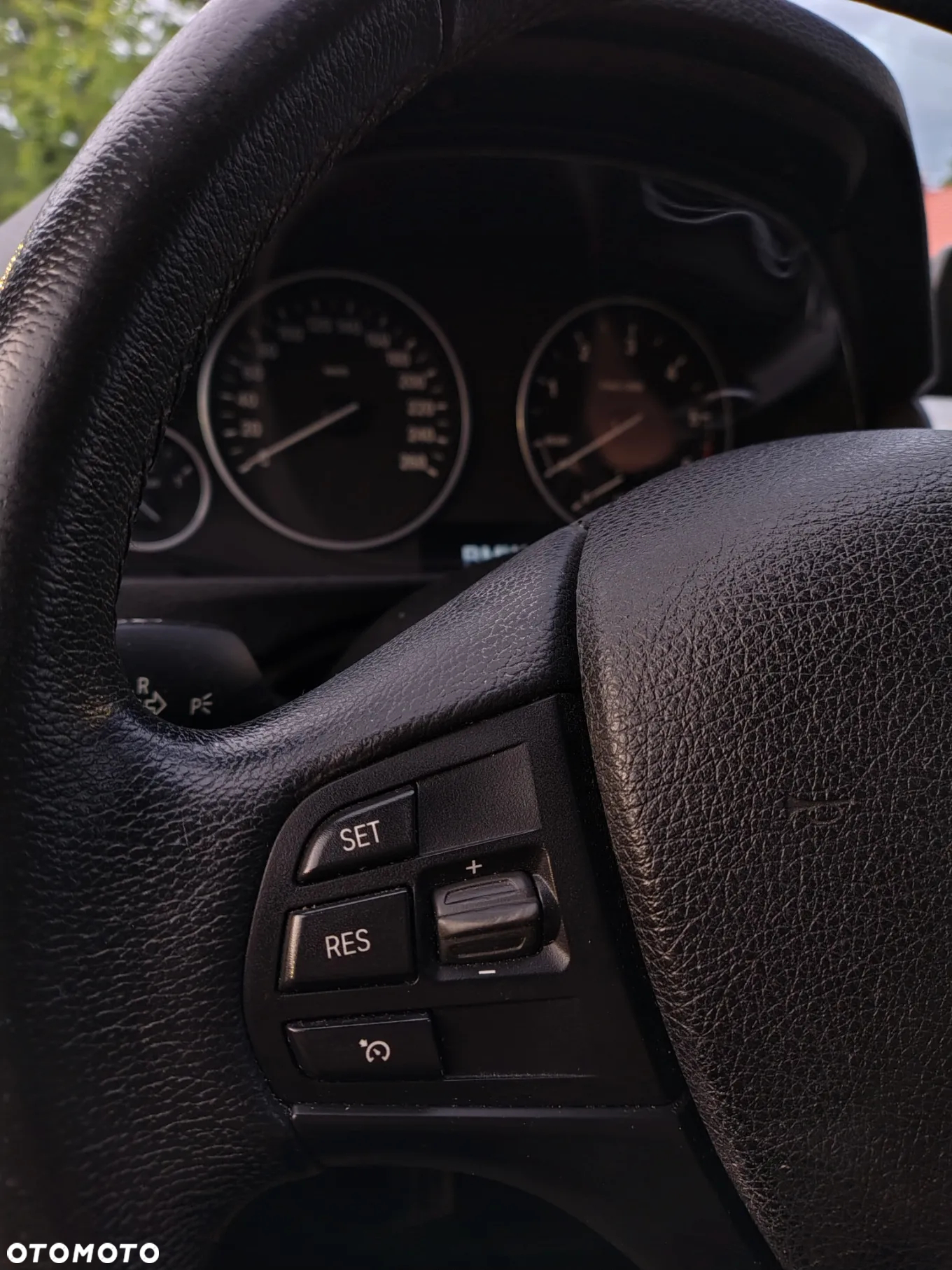 BMW Seria 3 318d Touring - 14