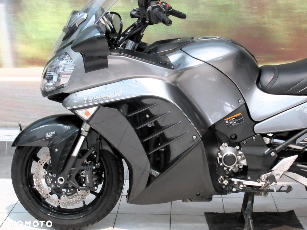 Kawasaki GTR - 22