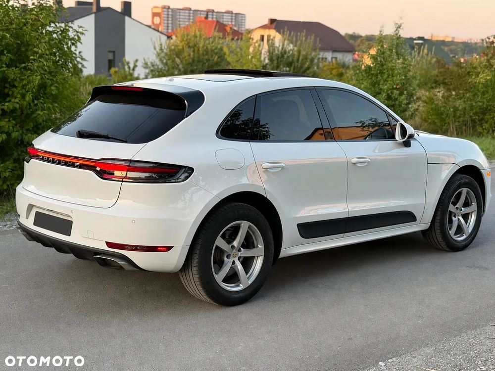 Porsche Macan - 12