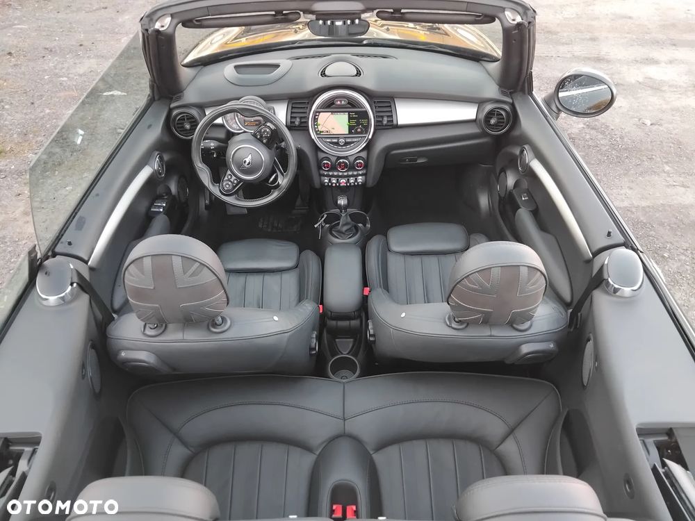 MINI Cooper John Works Trim - 14