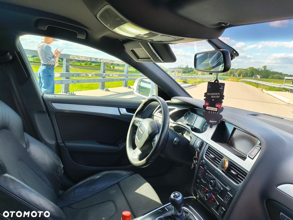Audi A4 Avant 2.0 TDI DPF S line Sportpaket - 16