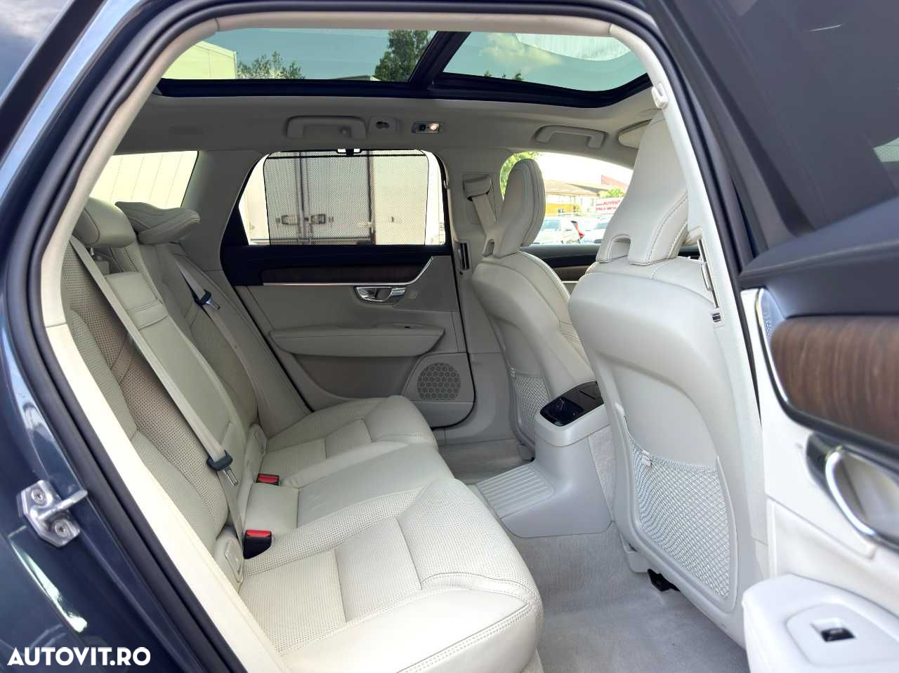 Volvo V90 - 21