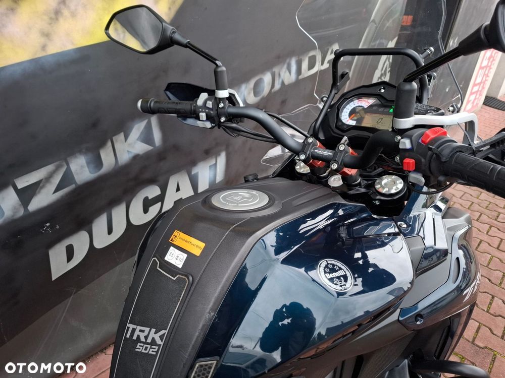 Benelli TRK 502 - 16