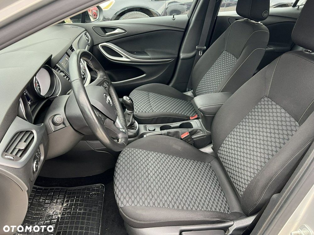 Opel Astra - 14