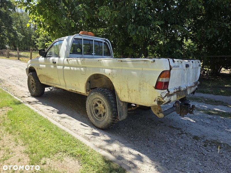 Mitsubishi L200 - 6