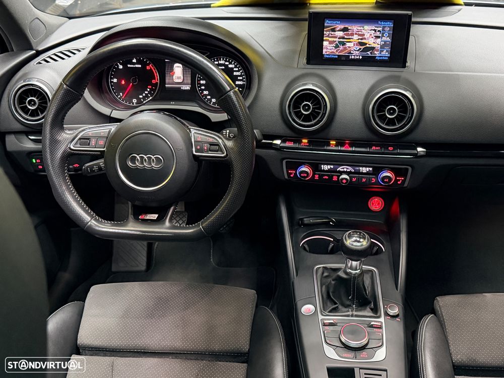 Audi A3 Sportback 2.0 TDI S line Sport Pack - 27