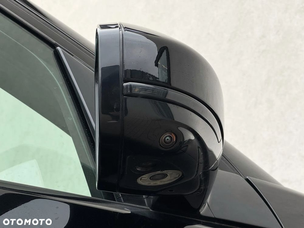 Land Rover Discovery Sport D200 Dynamic HSE - 27