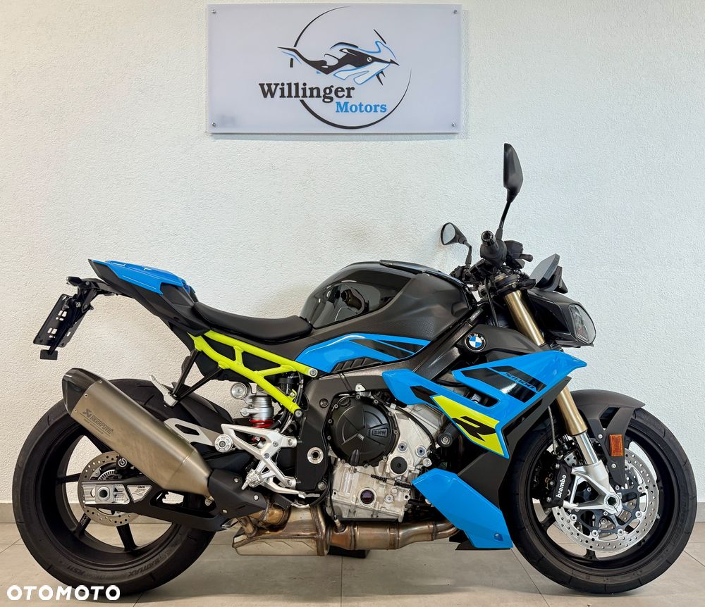BMW S - 4