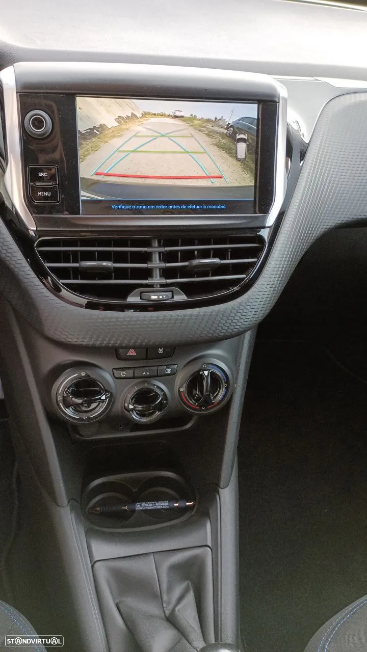 Peugeot 208 1.6 BlueHDi Style - 10