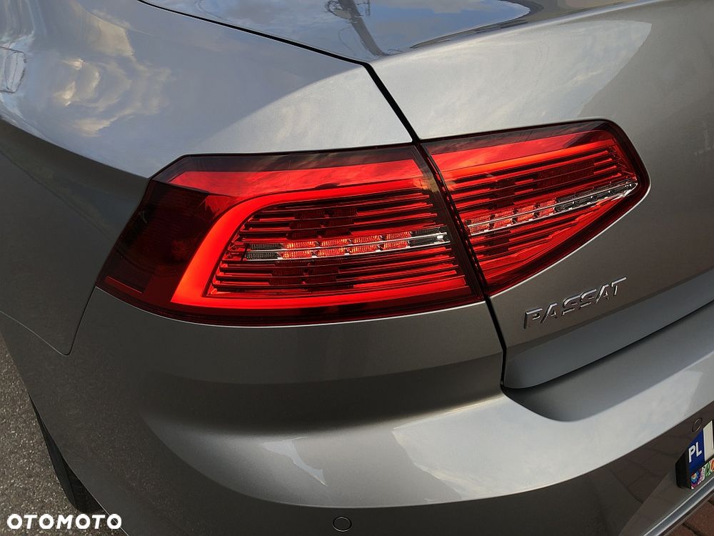 Volkswagen Passat 2.0 TDI BMT Highline - 33