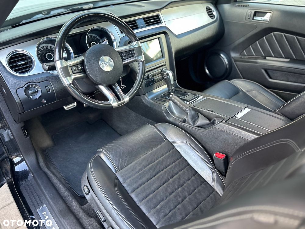 Ford Mustang - 17
