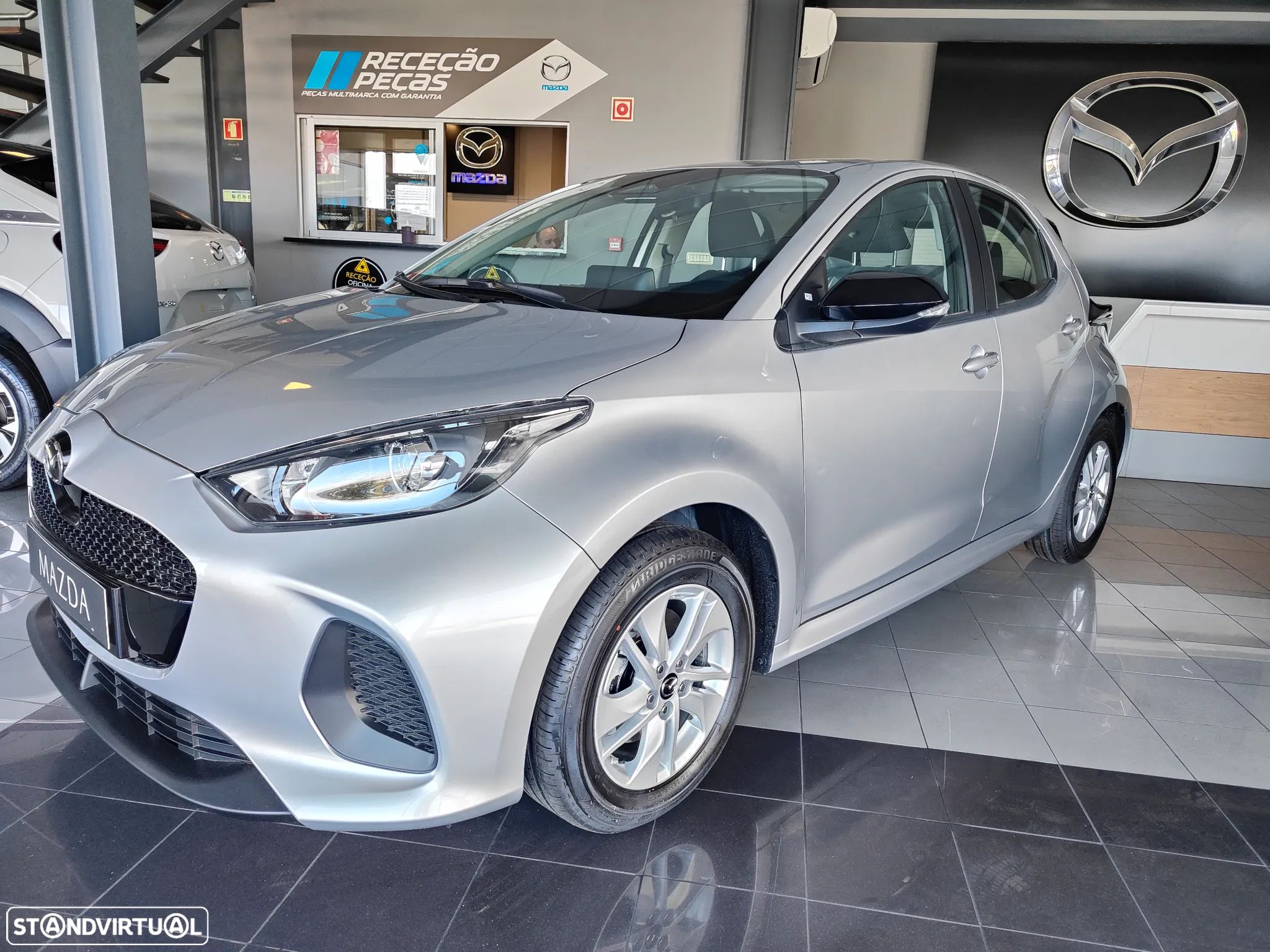 Mazda 2 1.5 L Hybrid VVT-i Centre-Line - 1