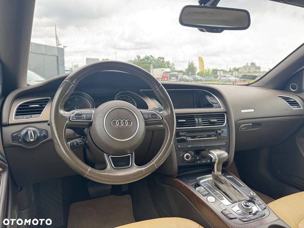 Audi A5 Cabrio - 16