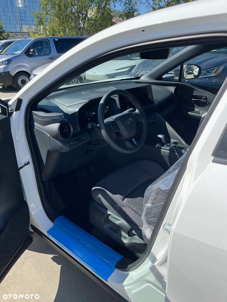 Toyota C-HR - 8
