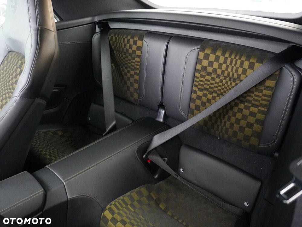 Porsche 911 Carrera T-Hybrid Spirit 70 - 31