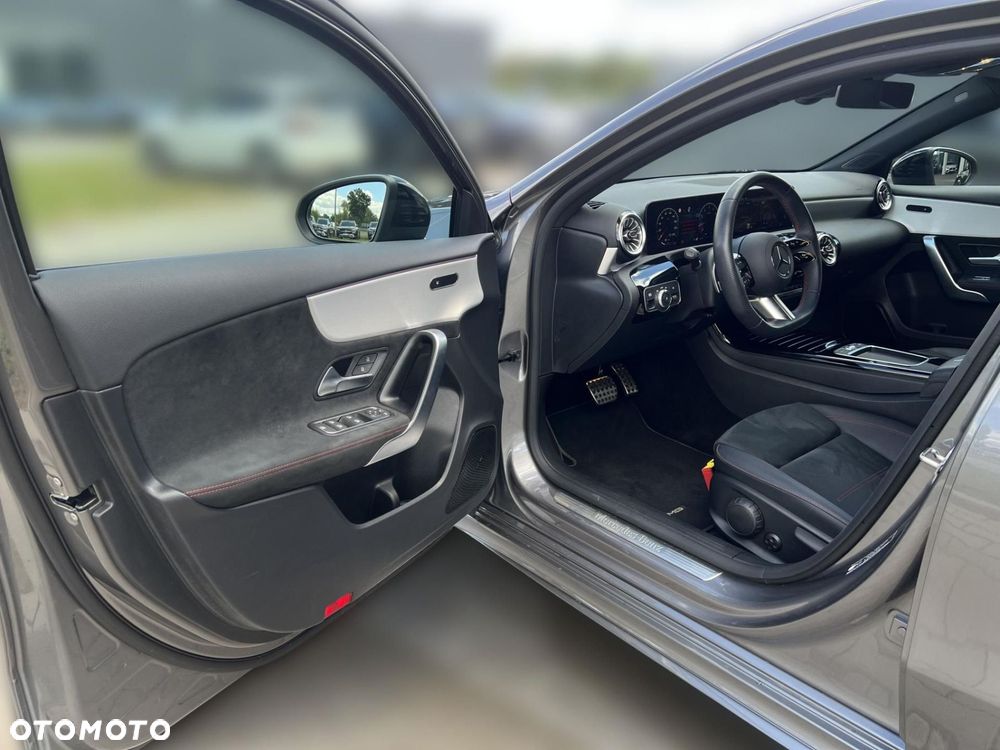 Mercedes-Benz Klasa A 200 AMG Line 7G-DCT - 10