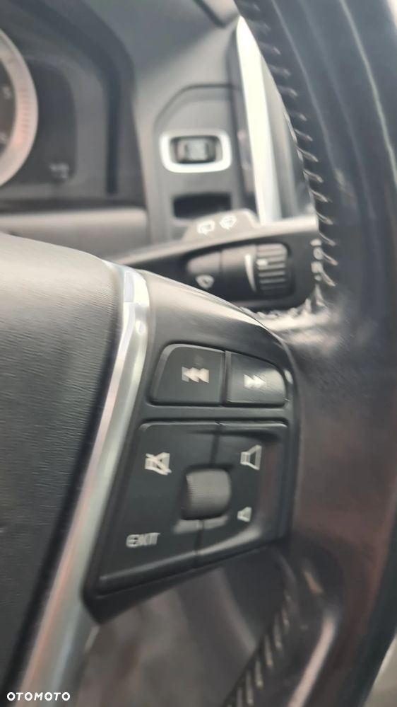 Volvo XC 60 - 24