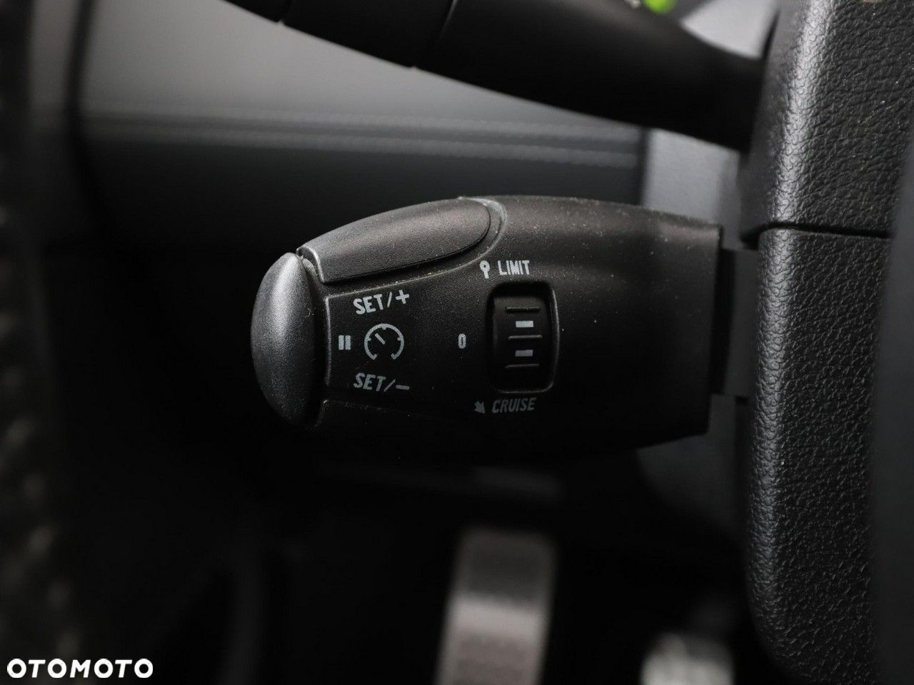 Peugeot RCZ 1.6 200 THP - 32