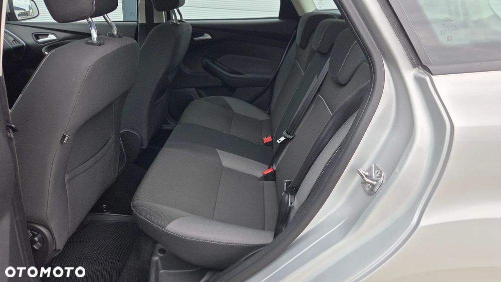 Ford Focus - 13