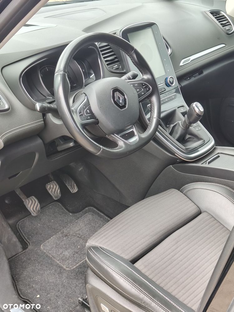 Renault Scenic - 8