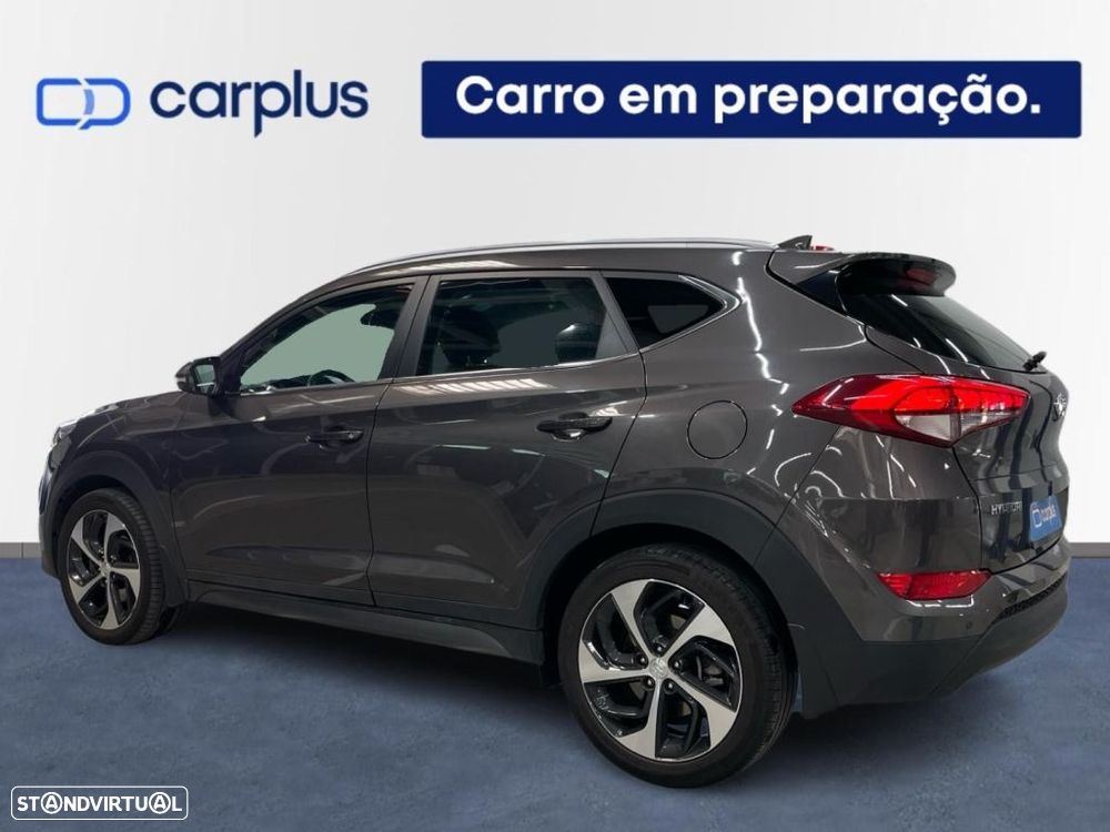 Hyundai Tucson 1.7 CRDi Premium DCT - 2